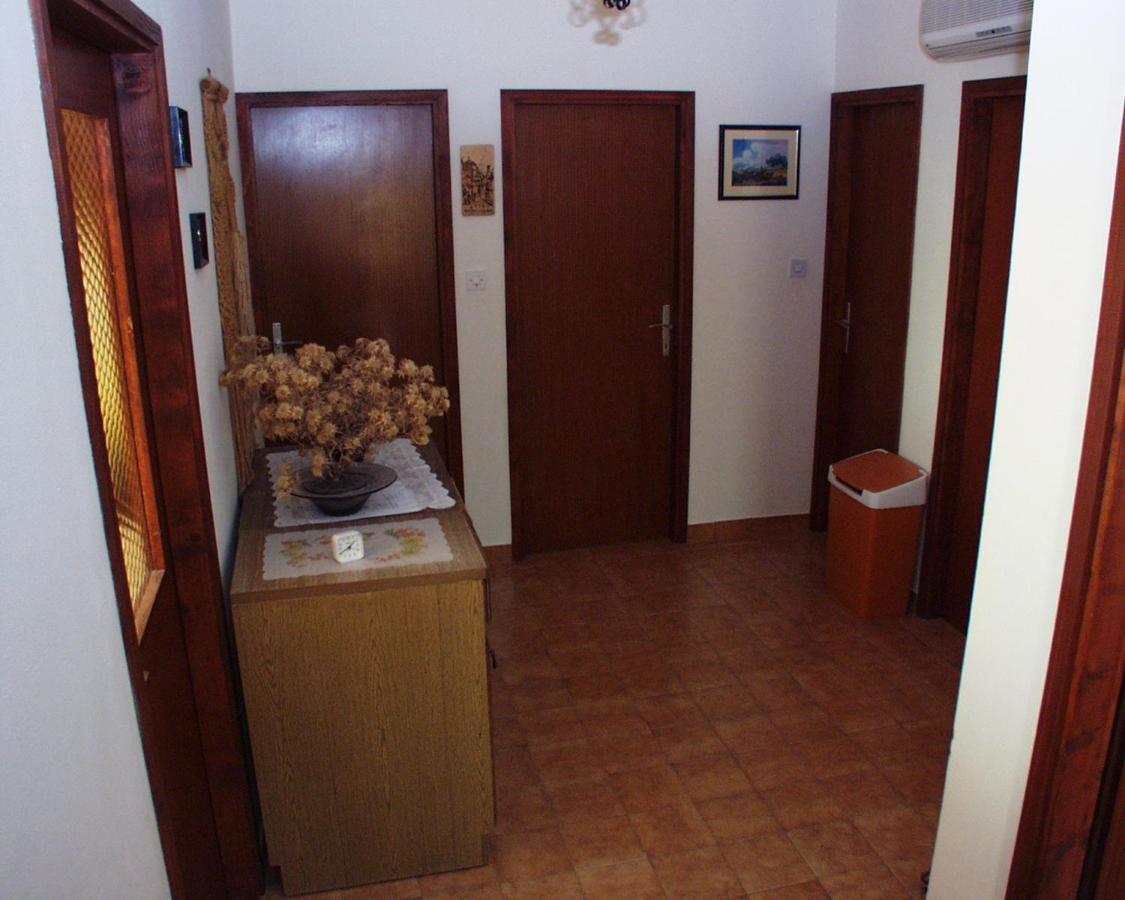 Apartments By The Sea Pisak, Omis - 658 Mimice Exterior foto